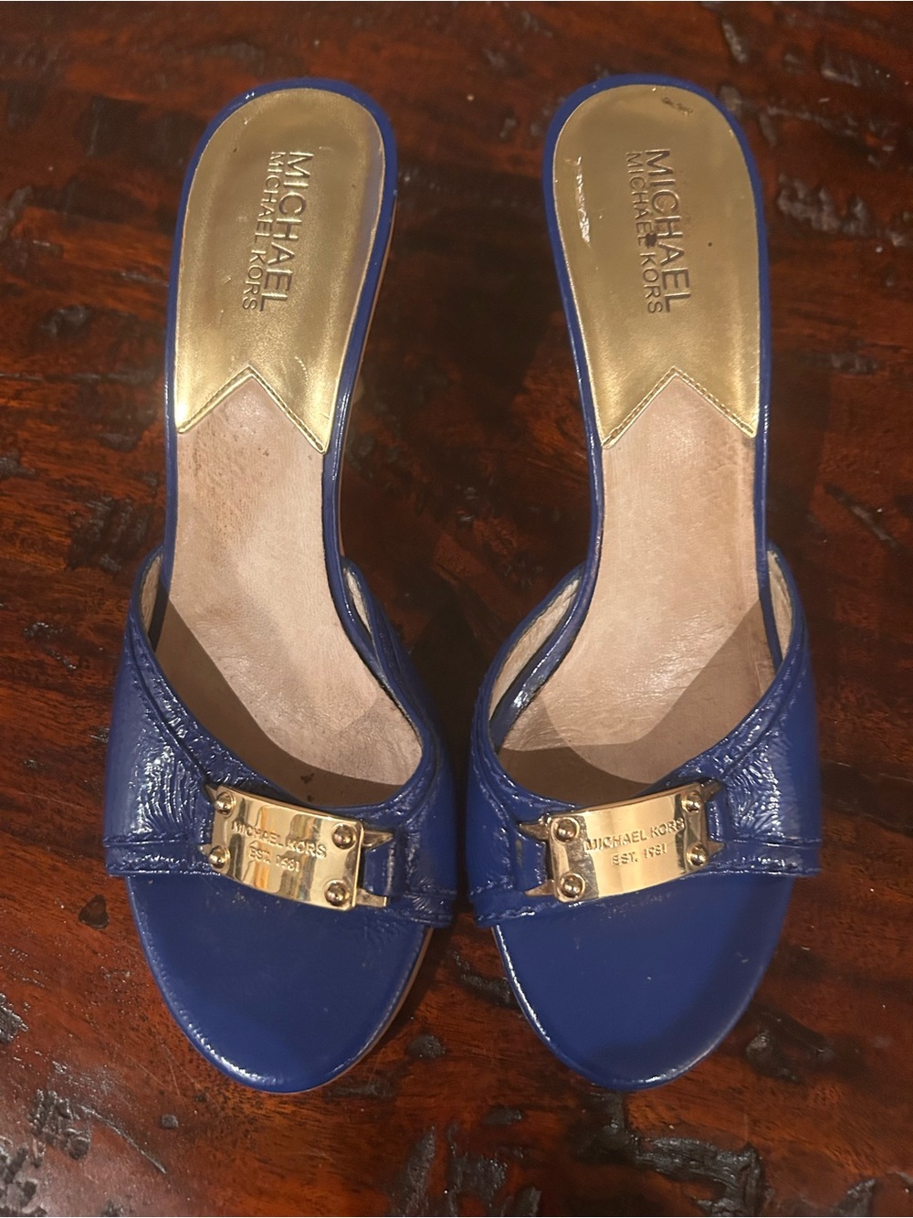 Michael Kors Royal Blue Patent Slide Mules with Gold Plate size 9 great cond.